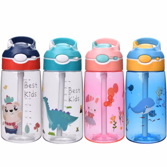 Bouteille d'eau de la journée de la mode moderne