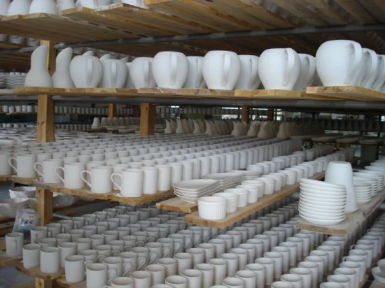 Tasse blanche de voyage de café de porcelaine en céramique blanche en gros tasse blanche pleine de haute qualité tasse de sublimation de 11 oz avec la poignée
